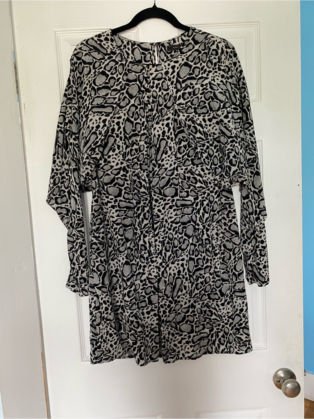 BCBG black and White Animal Print Long Sleeve dress